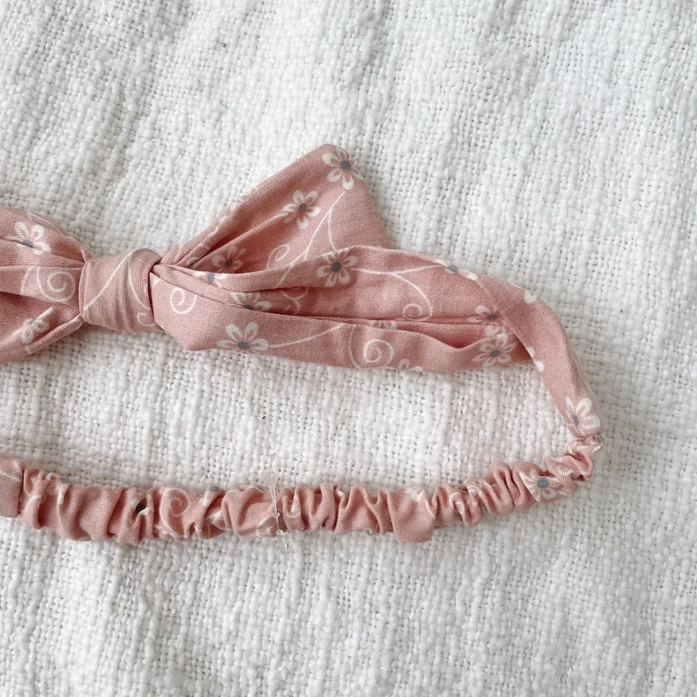 Pink floral headband - Picture 5 of 6